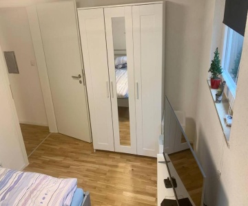 Modernes Studio Mit Separater Küche