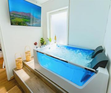 The Big MÜnster Für Bis Zu 12, Whirlpool, Sauna, Zentral, Tischfußball, Balkon, Gasgrill