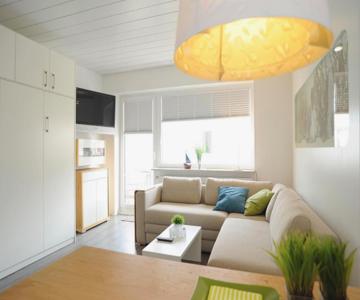 Apartment Mit Balkon