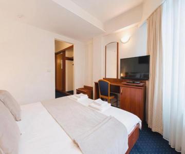 Hotel Pension De Lux