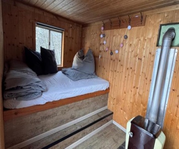 Bauwagen Mit Bergblick