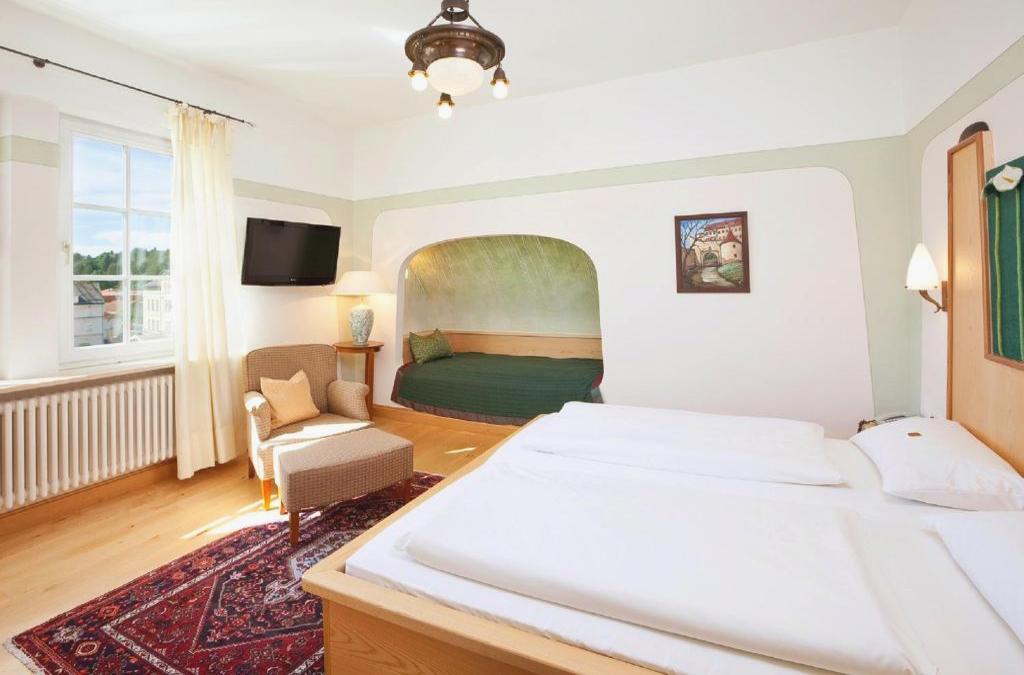 Hotel Hirsch
