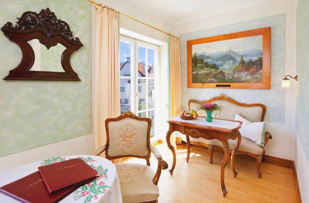 Hotel Hirsch