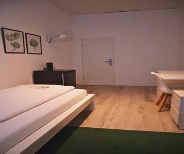 D10 I shared bathrooms&kitchen