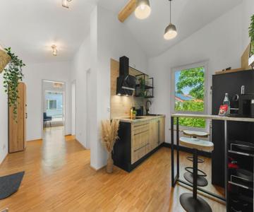 Flussperle Miesbach - Entspannung Pur, Direkt An Der Schlierach, Vollküche, Kostenfreies Parken