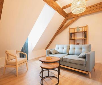 ღliboria Das Blaue Haus