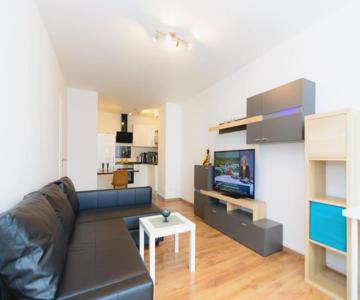 Private Apartments Close To Subway