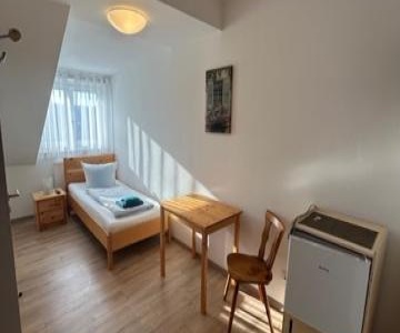 Gasthaus Und Pension Halli-galli