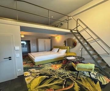 Pebbles Suiten By Ring