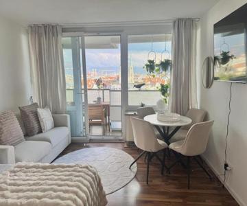 Skyline & Tollwood Apartment