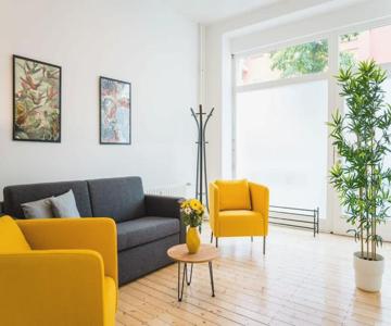 Spacious 3br Plus Ac Self Check-in Street Parking