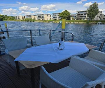 Marina & Bootsbetrieb Niederhavel Gmbh