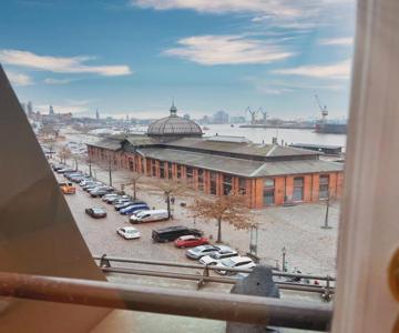 Loft-panoramablick-hafen & Elbe!