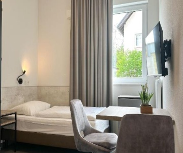 Longhouse Aparthotel