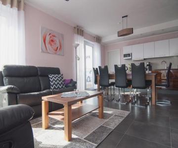 Komfortable Apartment-wohnung