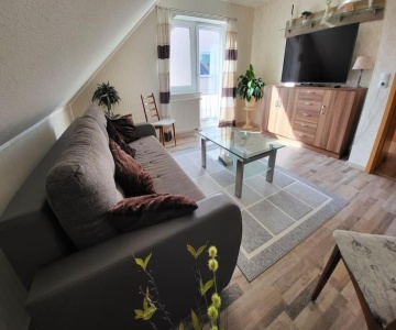 Schöne Wohnung Mit Eigenem Eingang Und Parkplatz