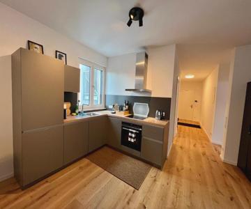 Workplace Apt/27inch Screen For 2 Or 4/kitchen