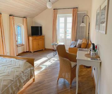 Pension Mit Hafenblick