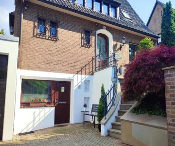 Xanten Basement Suite