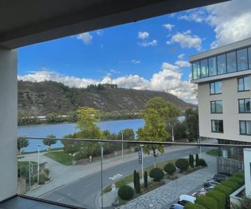 Lovely 2 bedroom apartment with free parking