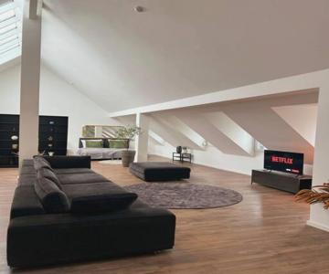 Urban Charm Design Loft