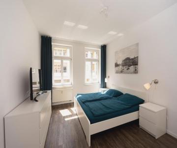 L.e. Home