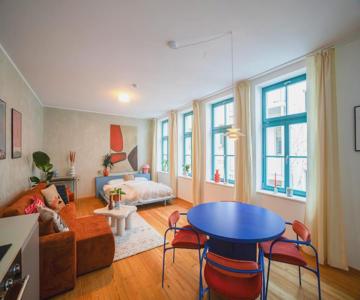 Loft Apartment In Hinterhof-remise