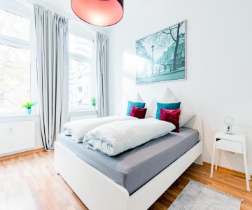 Helle Wohnung Mit Balkon Zum Grünen Innenhof - Wlan, 4 Schlafplätze