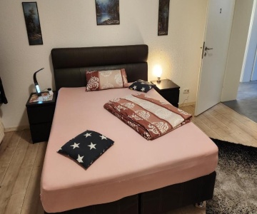 Md- City, Chic, Erdgeschoss, Bestpreis- Leistung, Wir Bieten 1 Dreibettzimmer, Plus Dz Bis 5 Persone