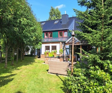 Ferienwohnung Aronia Garten