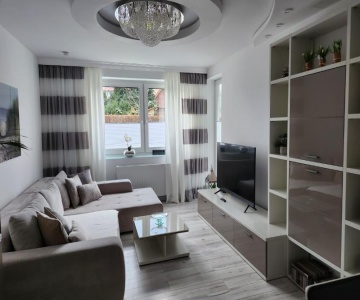 Moderne Wohnug Mit Terrasse