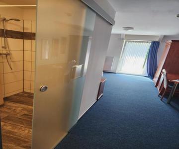Hotel Hoyers in Pinneberg, Free Parking and WiFi