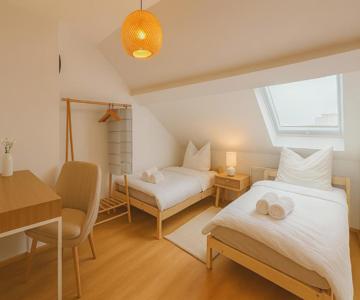 Raha Apartments - Ihr Rückzugsort Mit Panoramablick - Hbf - Vollausstattung - Privat Parkplatz