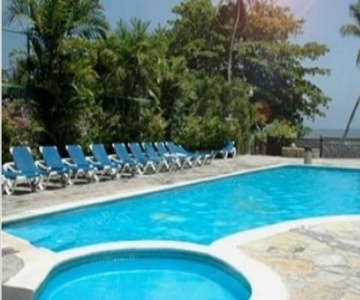 Coopmarena Beach Resort