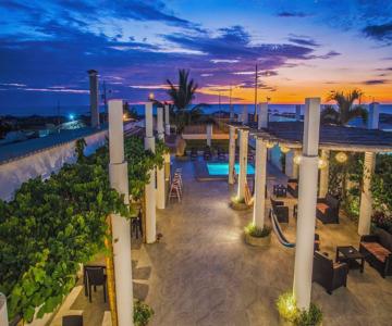 Hotel La Ría Playas