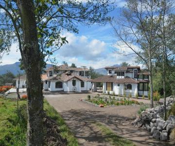Sierra Alisos Hotel De Campo