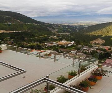 Stubel Suites & Cafe