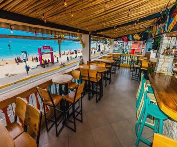 Chescos Hostel & Hotel