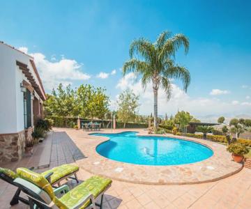 Cubo's Villa Ruiz