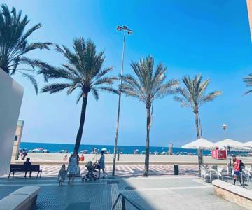 Apartamento De Dos Dormitorios En Almería.