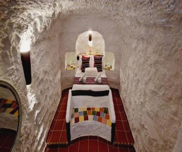 Casa Cueva Cascamorras capricho Andaluz