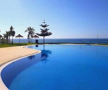 Beachfront Complex El Coloso Views,pools,parking Benalmadena Costa