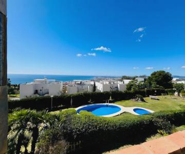 Alanzana Vista Al Mar Y Piscina Reserva Del Higueron Benalmádena Málaga