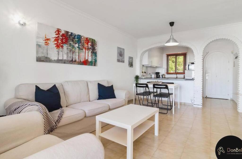 Sea View Apartment In Benalmádena La Capellanía