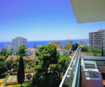 Beautiful Sea Views Cozy Apartment 350 M From Beach