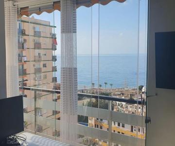 Apartamento Con Terraza A Pie De Playa