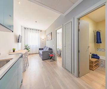 Apartment With Free Parking And Pool