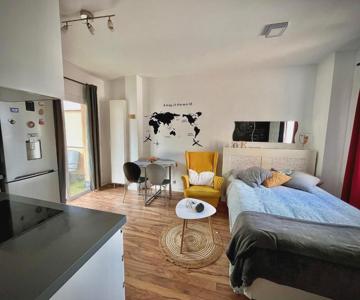 Apto-estudio 20 Min-centro Málaga