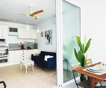 Alojamientos Con Terraza Privada Junto Al Mar