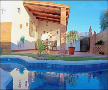 Chalet Acogedor Con Piscina